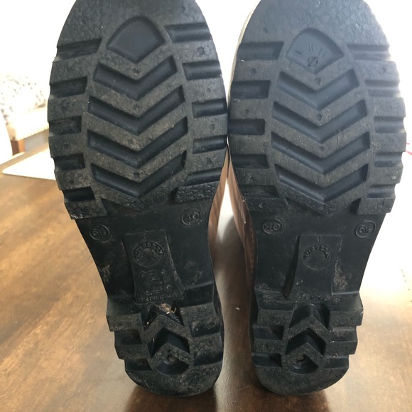 Authentic Burberry rain boots - Picture 3 of 4